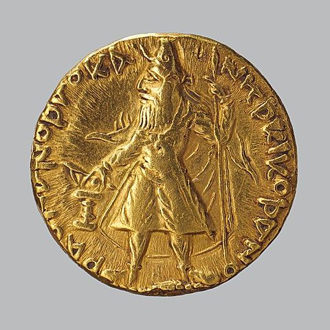 El rey Kaniska hizo acuñar monedas de oro con la efigie de Buda