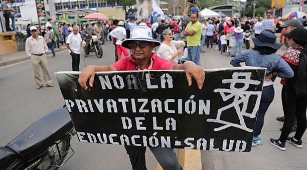 2012-2020 Privatización de la Educación Pública (Ley Fundamental de Educación)