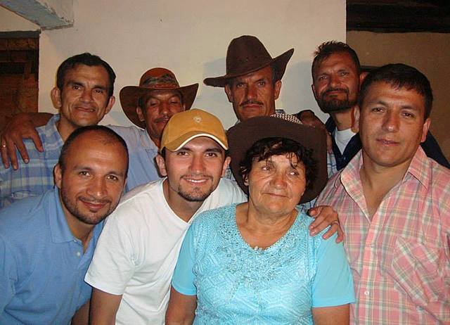 Mis Hermanos (2 oyentes y 5 Sordos)