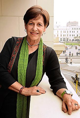 Primera mujer que gana la Alcaldía de Lima: Susana Villarán.