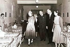 Organización de beneficencia: Fundación Eva Perón, Parque de los niños, etc. (1948-1955)