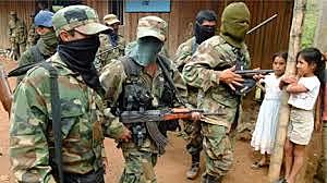 Aparecen los primeros grupos paramilitares