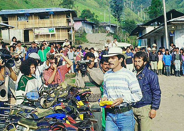 El M-19 entrega las armas