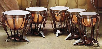 SIGLO XVIII - Es utilizado los timbales por músicos como Beethoven y Mozart