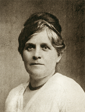 Vincent conoce a Clasina Maria Hoornik (conocida como Sien)