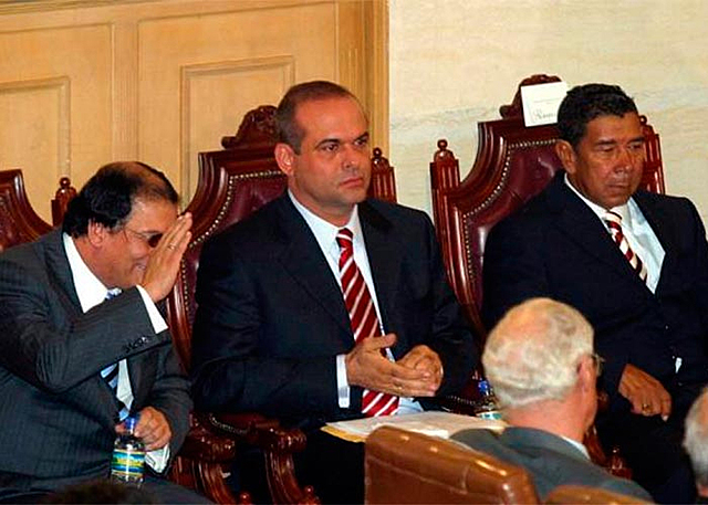 Paras en El Congreso