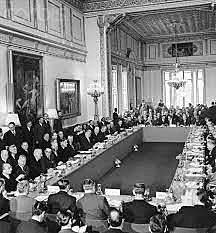 Suez conference takes place in London