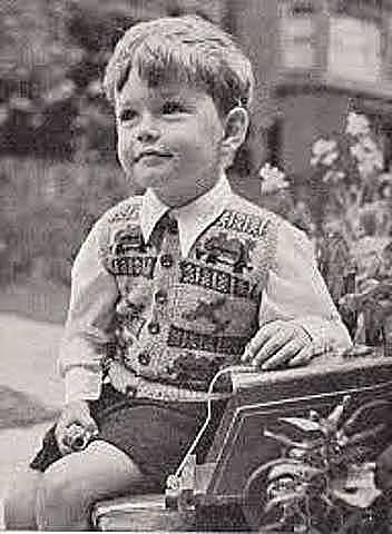 Born: July 18, 1922, Cincinnati, OH