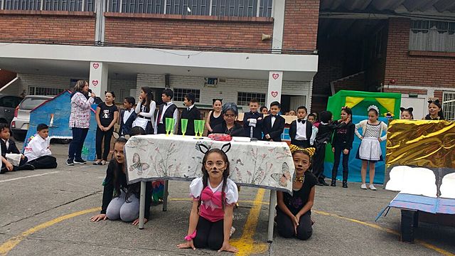 Ingreso a la sede C del COLEGIO FLORIDA BLANCA I.E.D.