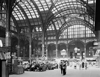 Fundación del primer instituto de fotografía.