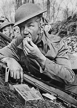 Segunda Guerra Mundial Hershey suministro chocolates a los soldados de infantería