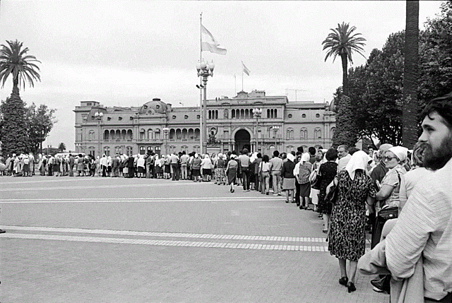 1º Marcha de las Madres de Plaza de Mayo (Argentina)