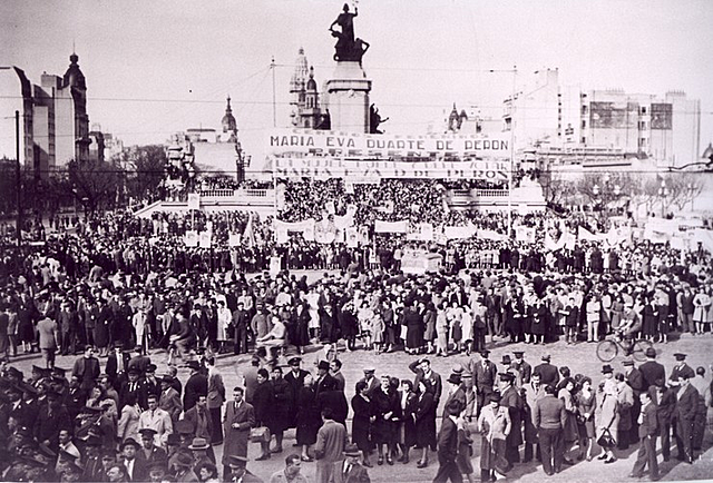 Sanción de la Ley Nº13010 de Sufragio Femenino (Argentina)