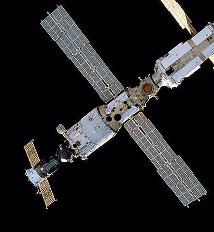 The installation of Zvezda ISS module
