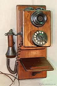 Teléfono de pared de madera
