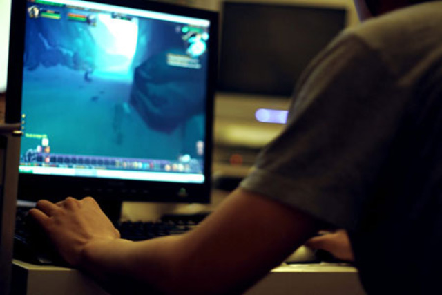 The computor gaming craze starts.