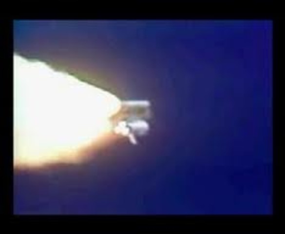 Salyut 7 falls from orbit