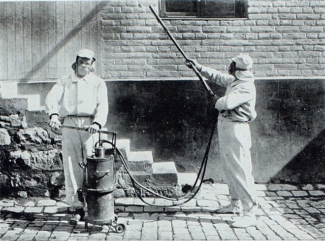 Ley 46 de 1918/ Ley 37 de 1921/ Ley 10 de 1934/Ley 96 de 1938/Ley 44 de 1939 y el decreto 2350 de 1944.