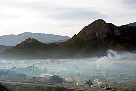 : Se emite las primeras disposiciones a la contaminación minera obligando a Cerro de Pasco Corporation a instalar un sistema para despejar de los humos partículas en suspensión nocivas.