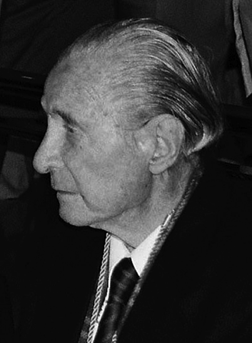 Dr. Cruz Coke Elegido como presidente