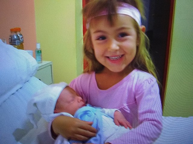 TERMINE EL JARDÍN Y NACIÓ MI HERMANO / I FINISH KINDERGARTEN AND MY BRITHER WAS BORN IN