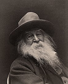 Nace Walt Whitman