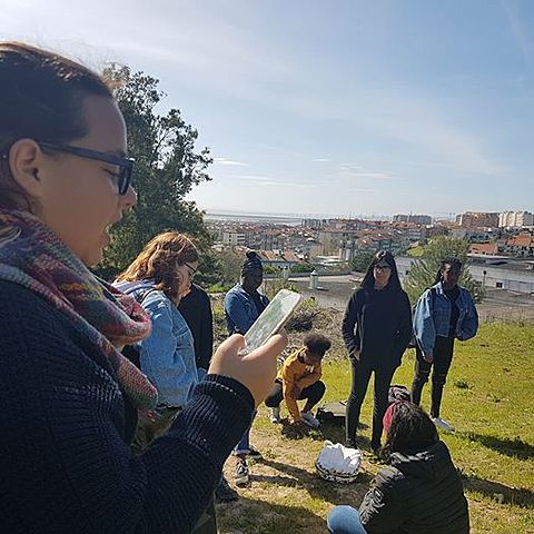 LER É LEVAR A ALMA A PASSEAR...