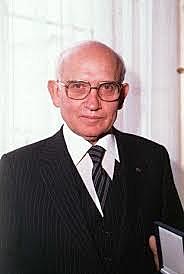 Donald Nixon Ross (1922 – 2014)