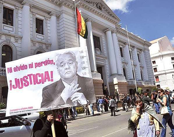 The National Congress opens the trial of responsibility to Sánchez de Lozada