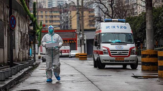 China anuncia aumento de casos y muertes