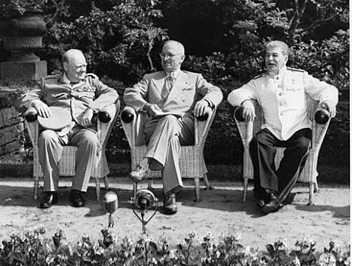 Conferencia de Yalta y Postdam.