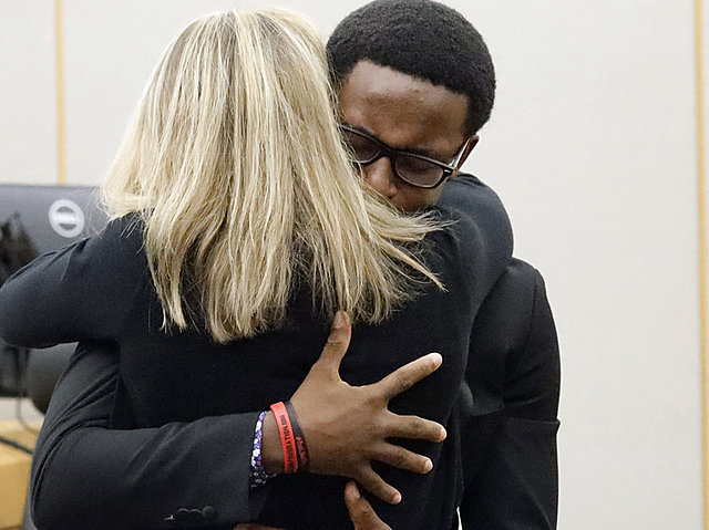 Amber Guyger Given 10 years in Prison