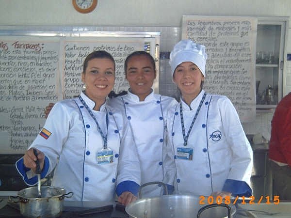 ADQUIRIENDO CONOCIMIENTOS