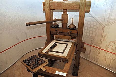 Invenzione stampa a caratteri mobili