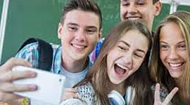 Timeline: LA HISTORIA DEL INTERNET y LAS REDESSOCIALES