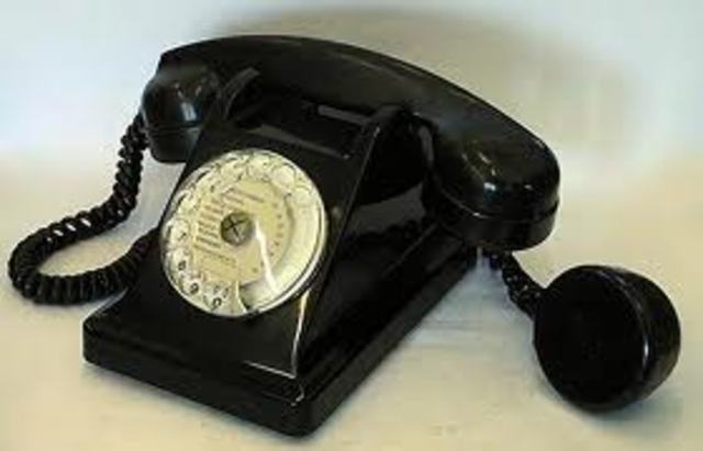 First telephone service established