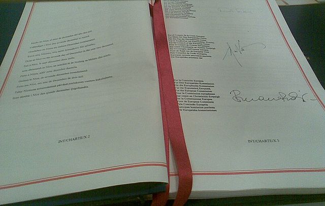 FIRMA DEL TRATADO DE NIZA