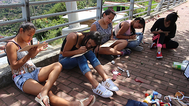 Premio de periodismo regional “Amparo Díaz” como mejor medio comunitario