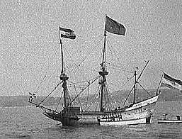 Henry Hudson sails into New York port