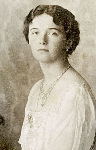 Nace Olga hija de Nicolas II