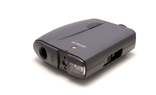 Apple Quicktake 100, usando el puerto USB