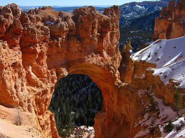 Bryce Canyon National Park is established