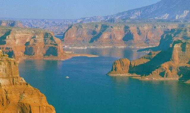 Glen Dam created lake powel