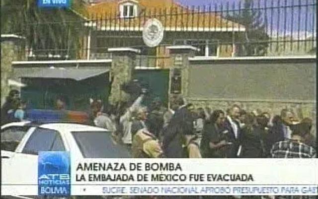 Bomba en la embajada de México en Guatemala