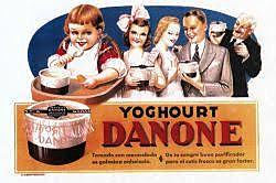 1867, PRIMERAS VALLAS PUBLICITARIAS