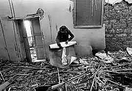 Quema de ánforas en Chuschi por Sendero Luminoso (INICIO)