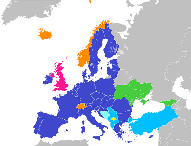 GRECIA SE ANEXA  Y DECIDE HACER EUROPA DE LOS 10