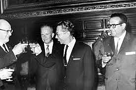 reacción de la Comisión de Administración Pública