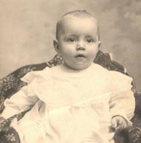 Maria's son, Mario, is born