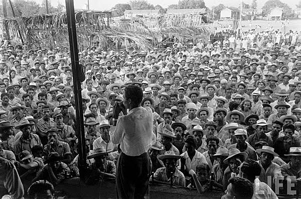 Primer esbozo de la Ley de Reforma Agraria